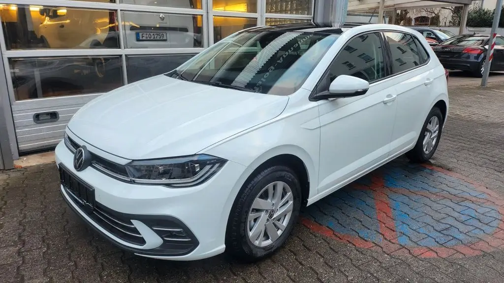 Photo 1 : Volkswagen Polo 2024 Petrol