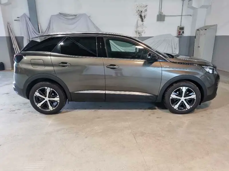 Photo 1 : Peugeot 3008 2019 Diesel