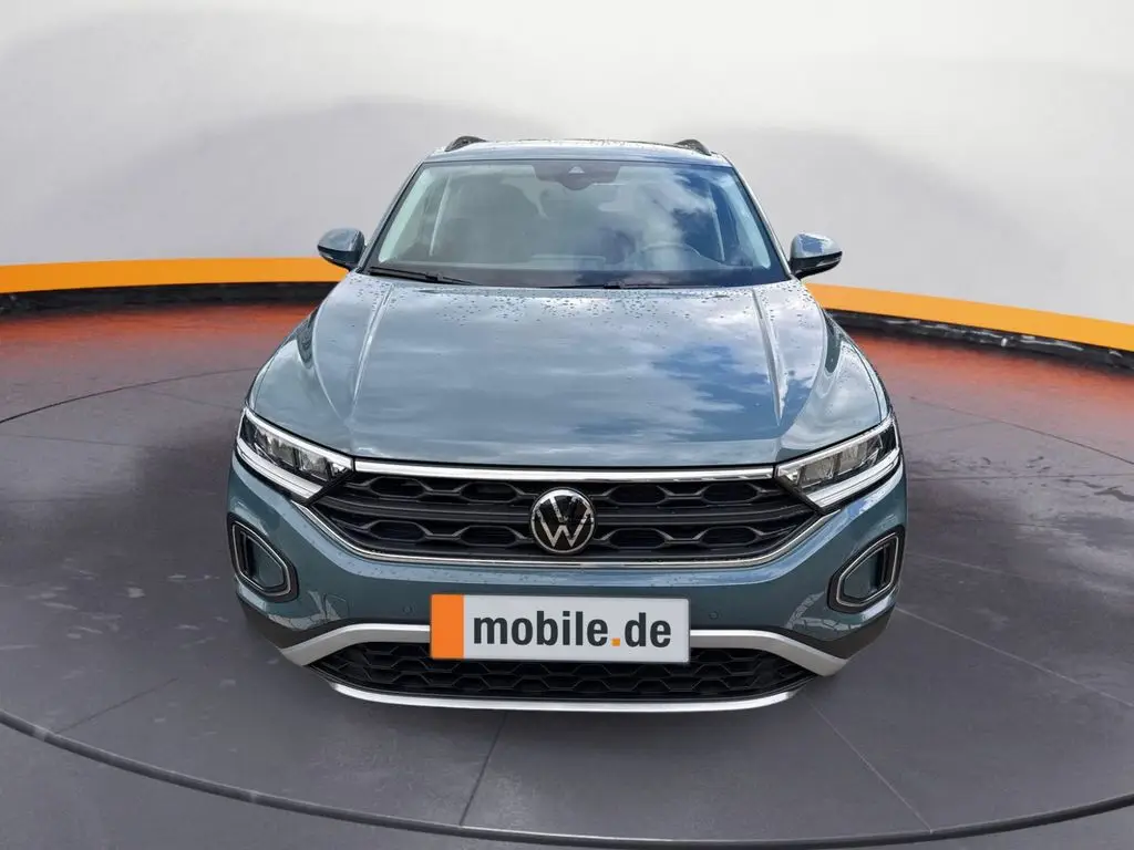 Photo 1 : Volkswagen T-roc 2024 Essence