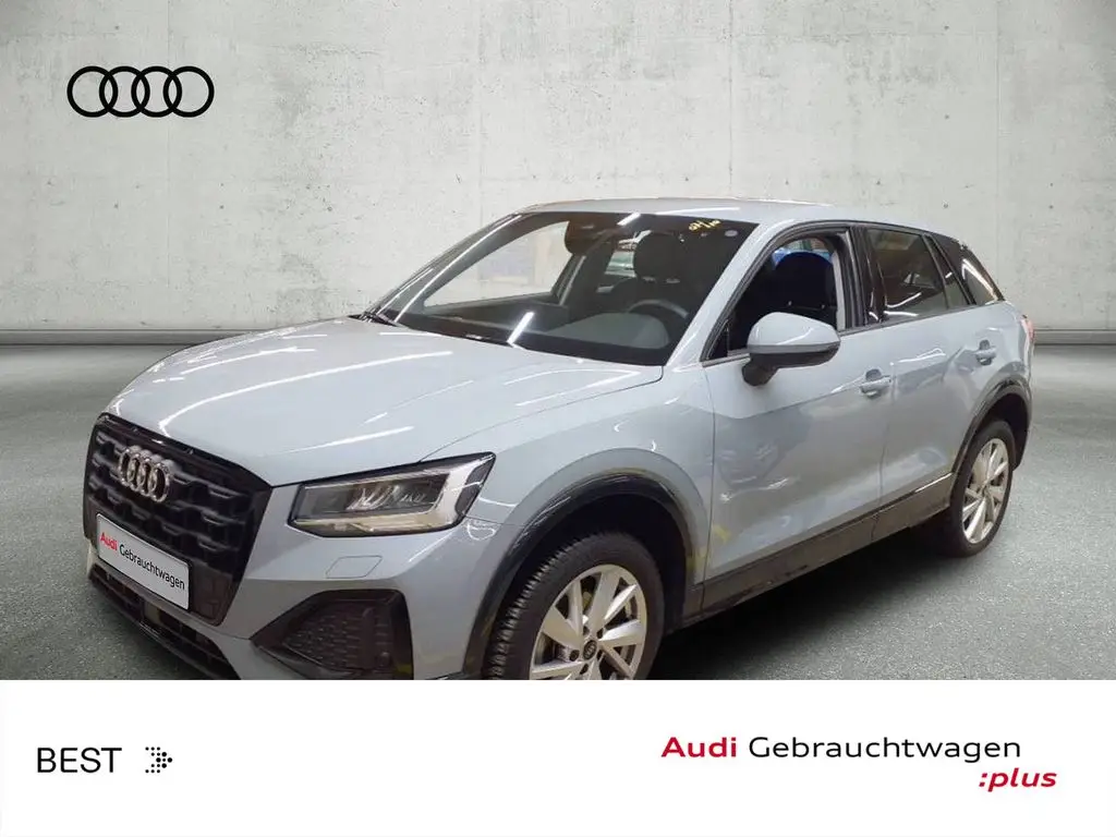 Photo 1 : Audi Q2 2024 Essence