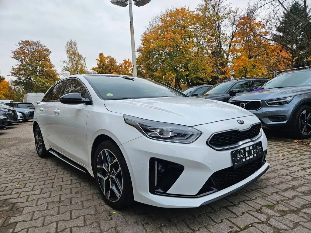 Photo 1 : Kia Proceed 2020 Diesel