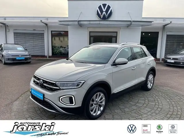 Photo 1 : Volkswagen T-roc 2023 Essence