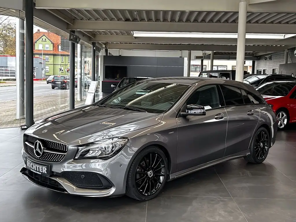 Photo 1 : Mercedes-benz Classe Cla 2018 Essence