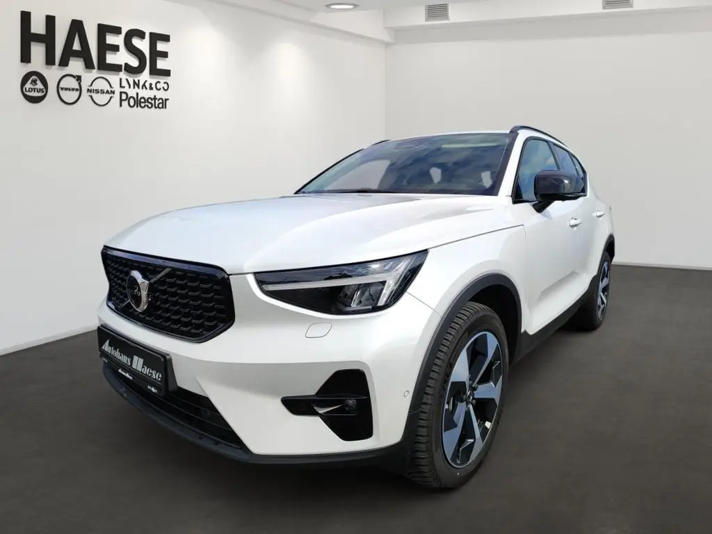 Photo 1 : Volvo Xc40 2023 Petrol