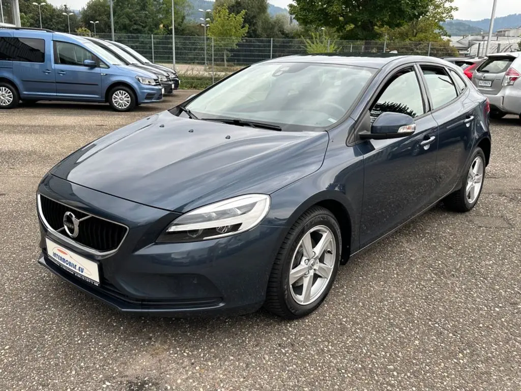 Photo 1 : Volvo V40 2018 Diesel