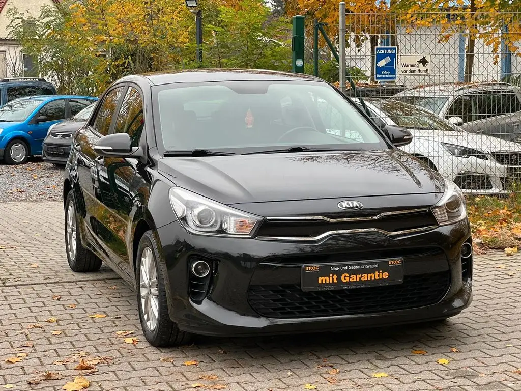 Photo 1 : Kia Rio 2017 Essence