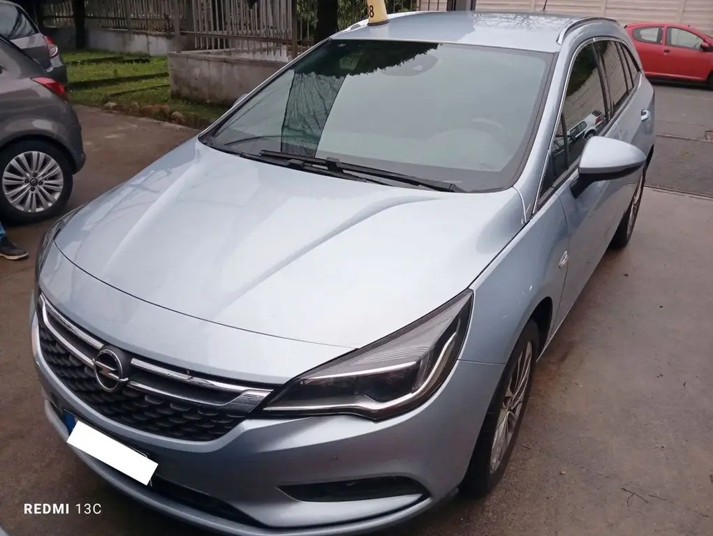 Photo 1 : Opel Astra 2019 Autres