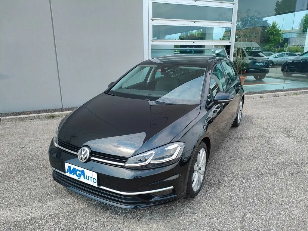 Photo 1 : Volkswagen Golf 2017 Diesel