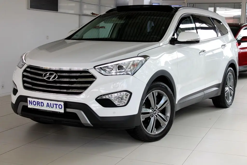 Photo 1 : Hyundai Grand Santa Fe 2015 Diesel