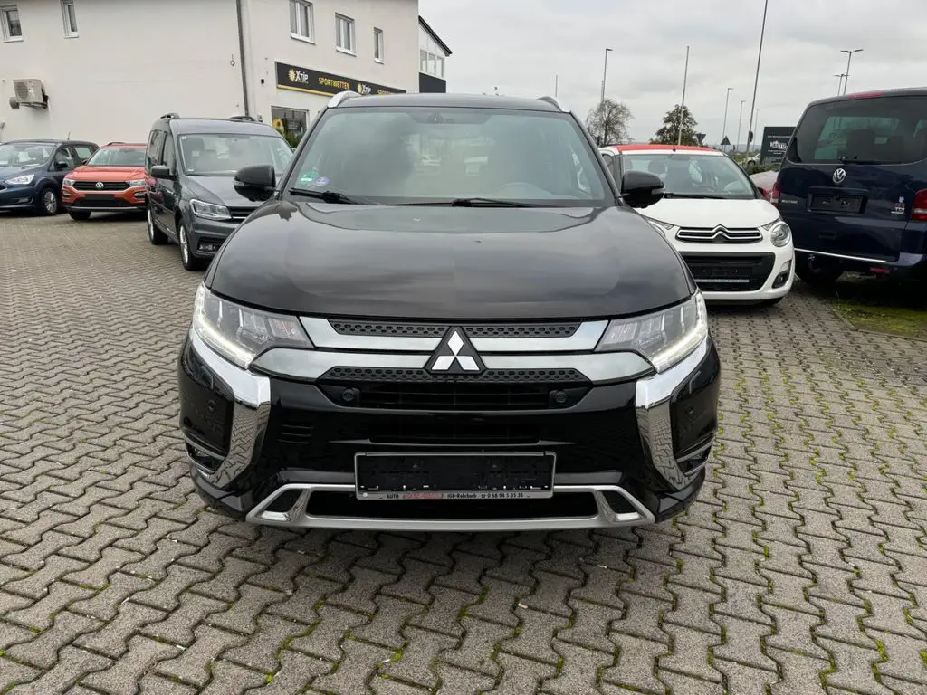 Photo 1 : Mitsubishi Outlander 2019 Hybride