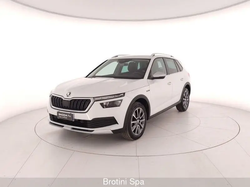 Photo 1 : Skoda Kamiq 2021 Essence