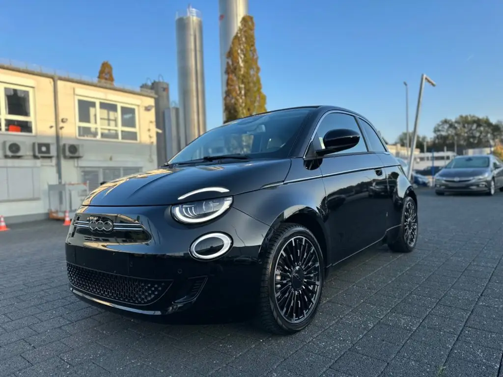 Photo 1 : Fiat 500 2023 Non renseigné