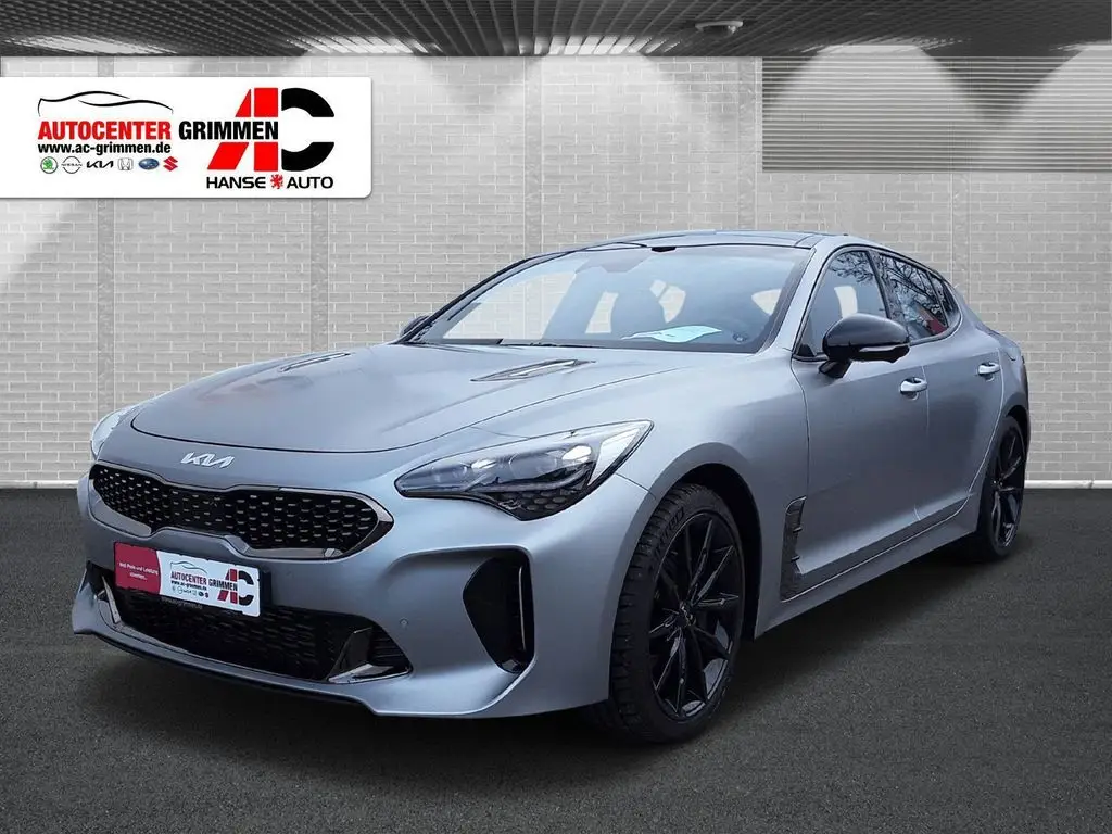 Photo 1 : Kia Stinger 2023 Essence