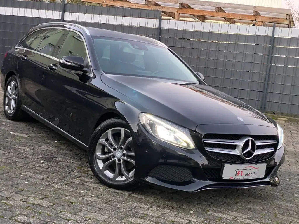 Photo 1 : Mercedes-benz Classe C 2016 Petrol