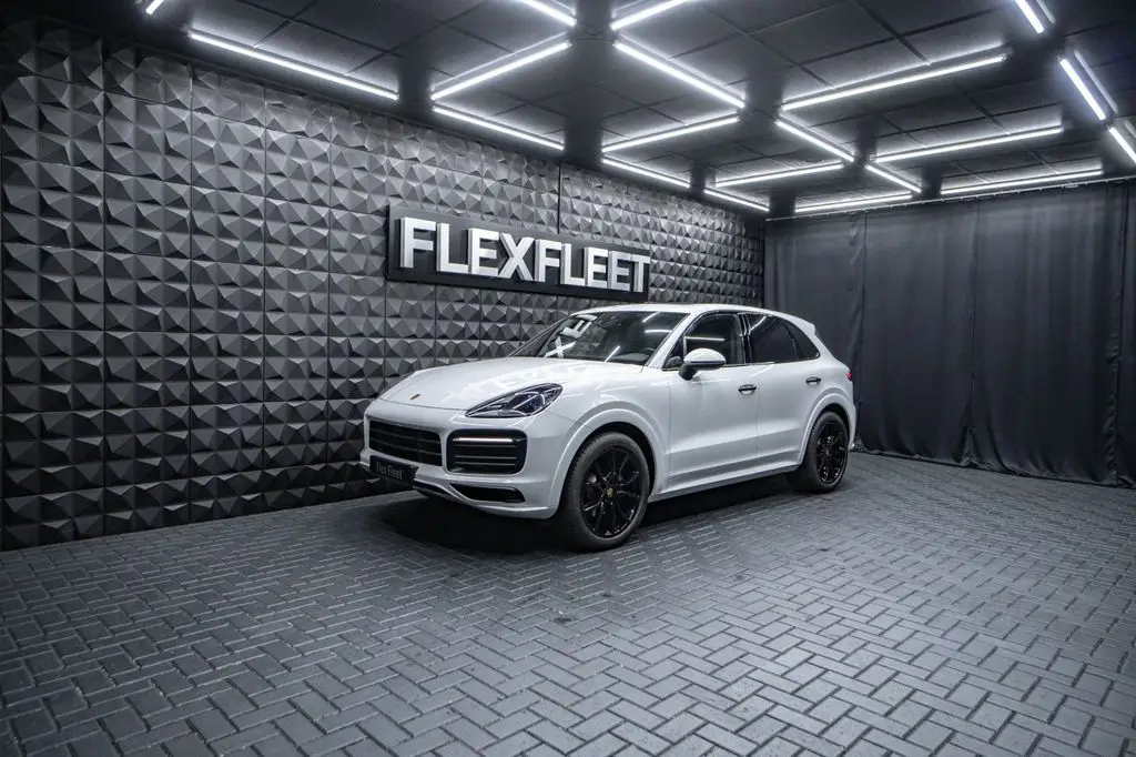 Photo 1 : Porsche Cayenne 2019 Petrol