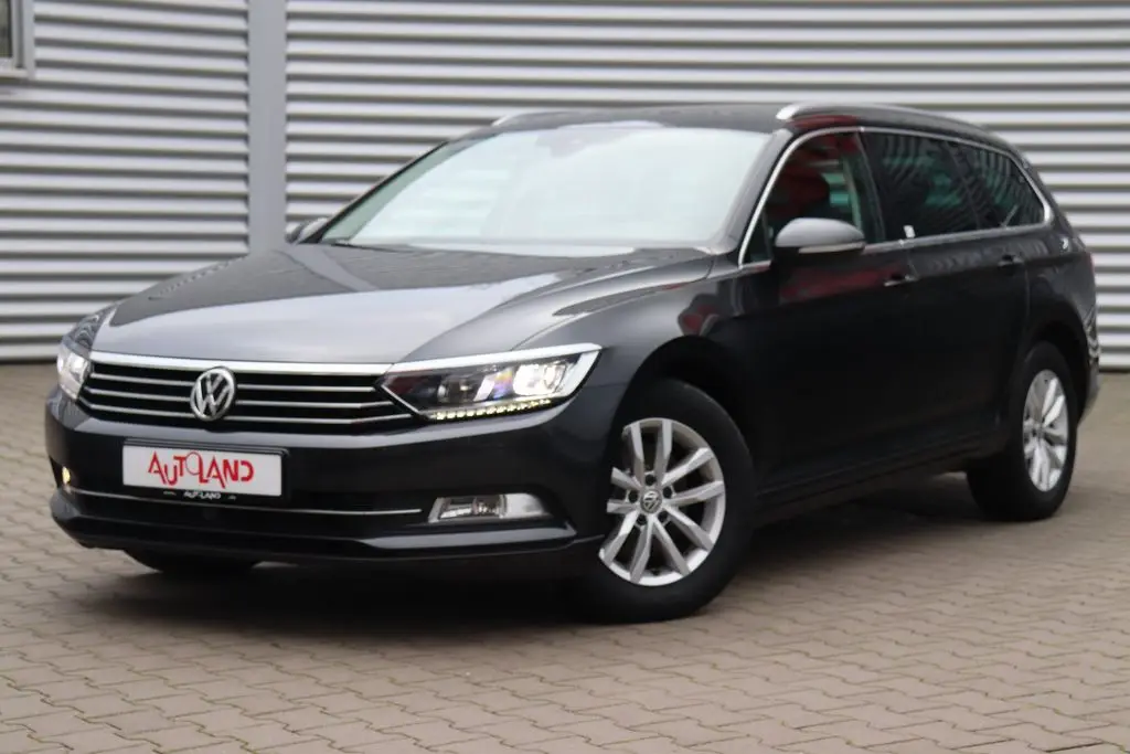 Photo 1 : Volkswagen Passat 2018 Diesel