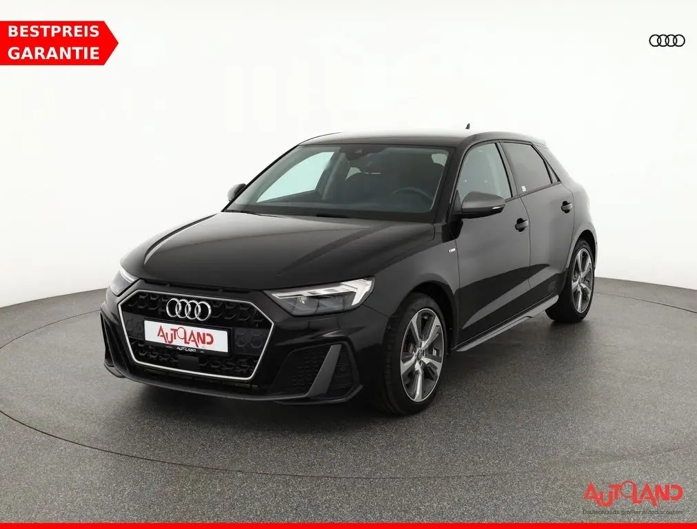 Photo 1 : Audi A1 2019 Essence