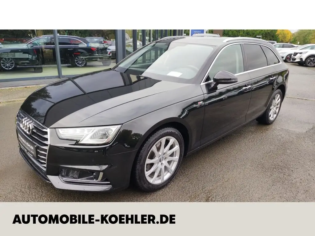 Photo 1 : Audi A4 2019 Petrol