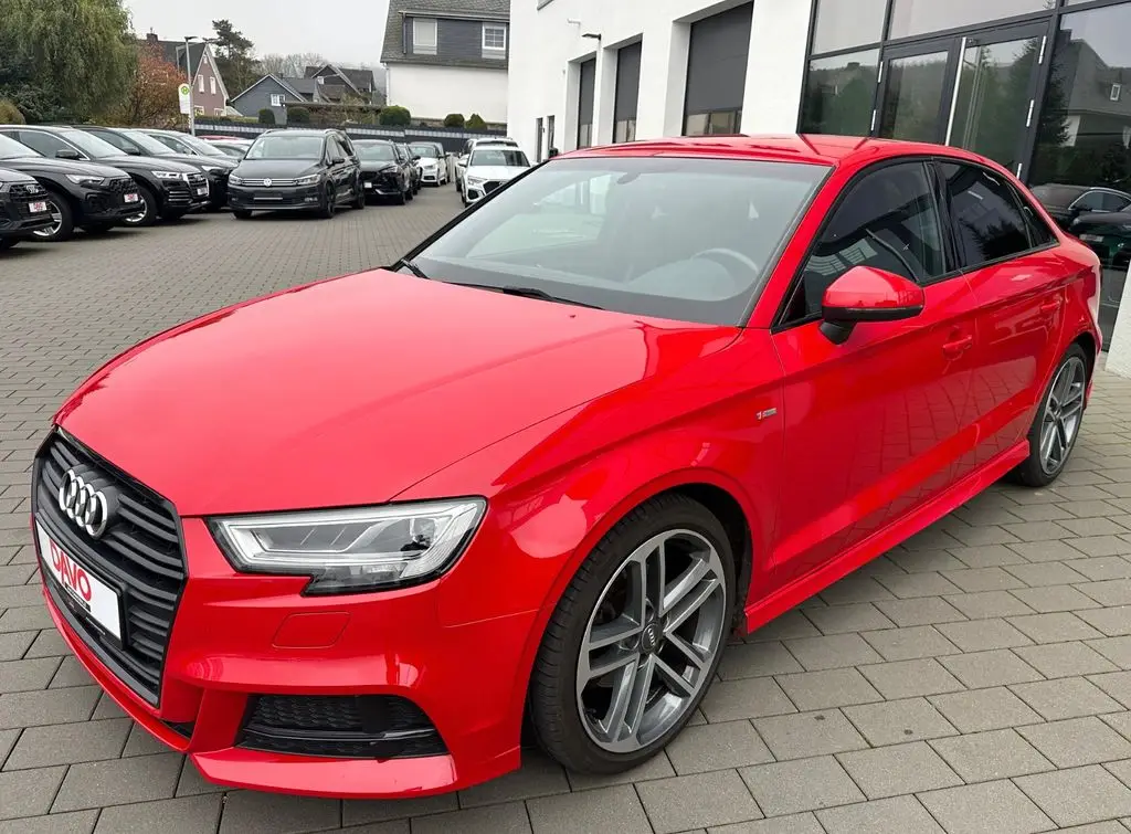 Photo 1 : Audi A3 2018 Essence