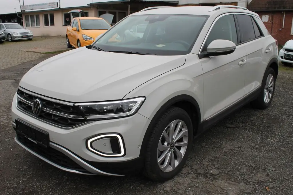 Photo 1 : Volkswagen T-roc 2022 Petrol