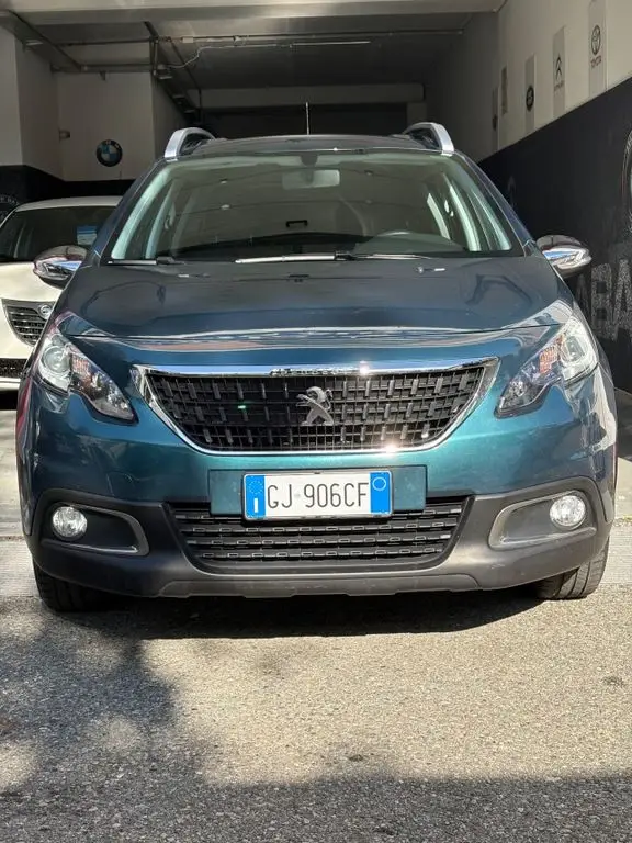 Photo 1 : Peugeot 2008 2019 Petrol