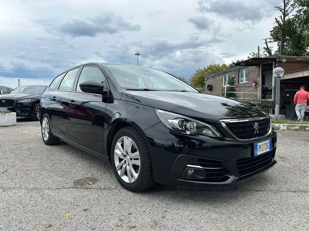 Photo 1 : Peugeot 308 2018 Diesel