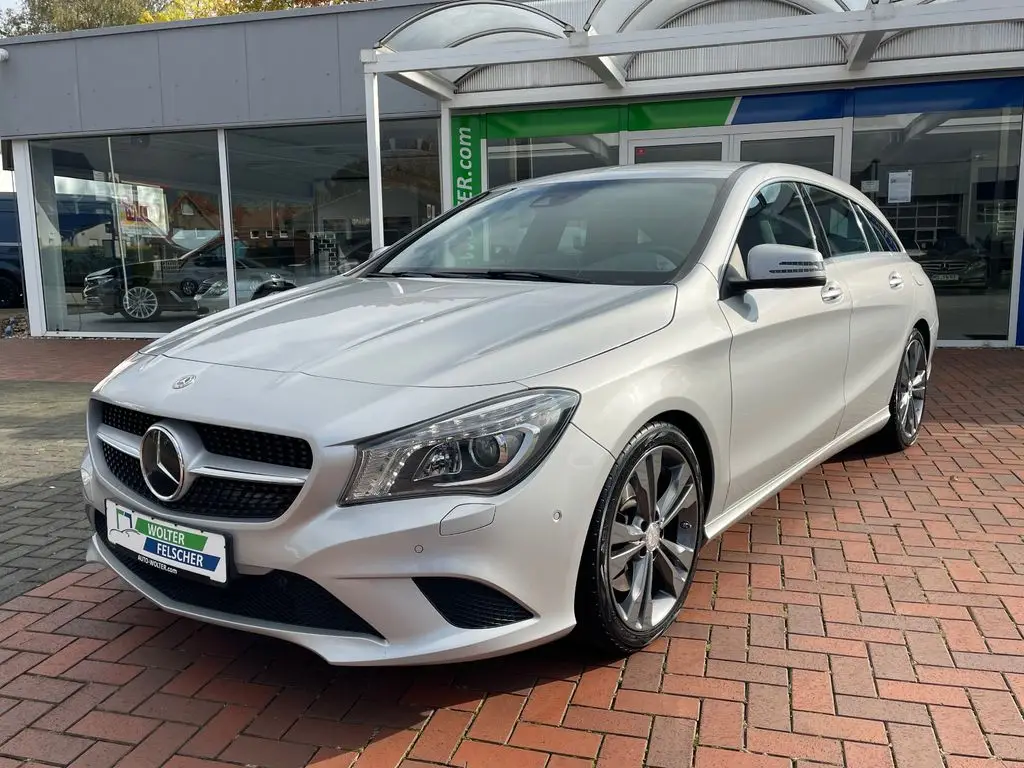 Photo 1 : Mercedes-benz Classe Cla 2015 Essence