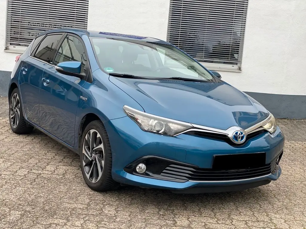 Photo 1 : Toyota Auris 2016 Hybrid