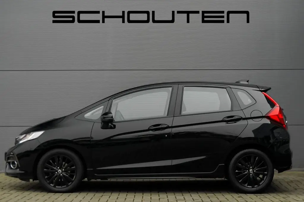 Photo 1 : Honda Jazz 2020 Petrol