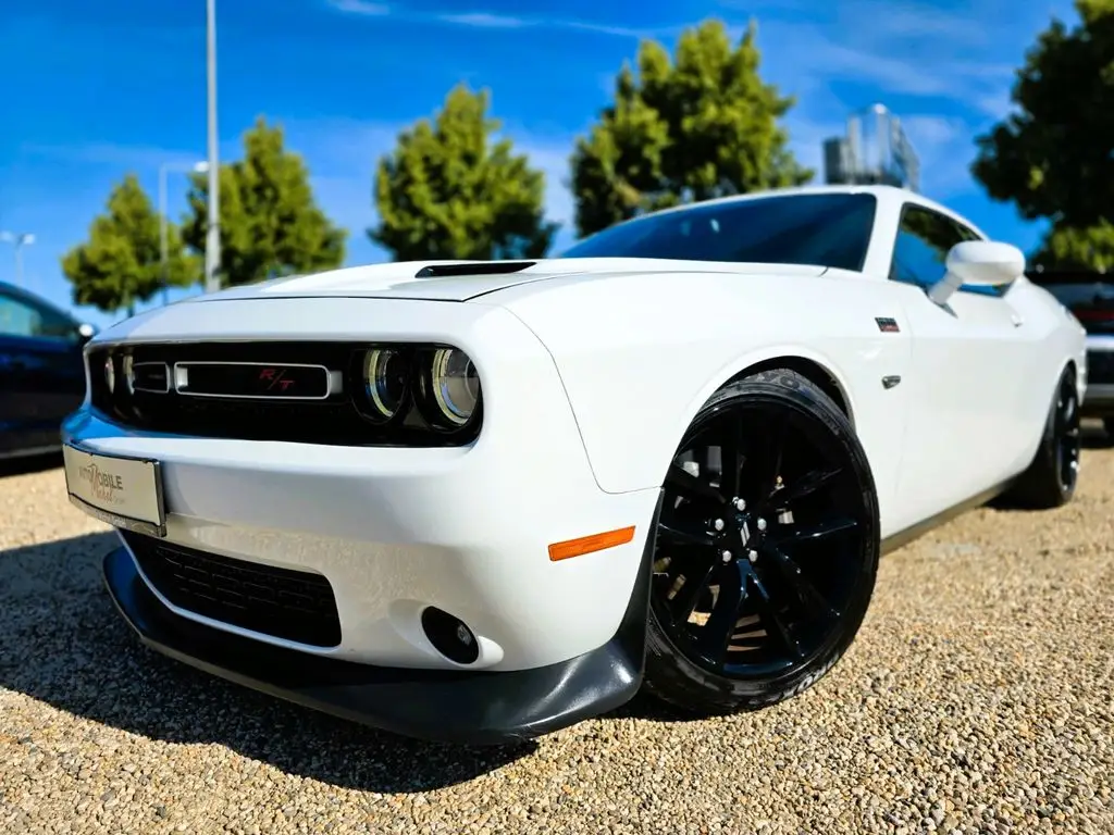 Photo 1 : Dodge Challenger 2016 Essence