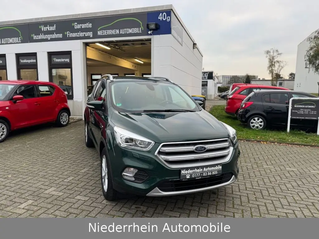 Photo 1 : Ford Kuga 2017 Essence