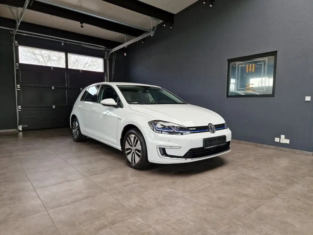 Photo 1 : Volkswagen Golf 2018 Not specified