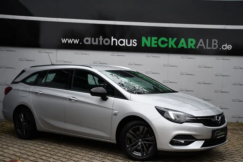 Photo 1 : Opel Astra 2020 Essence