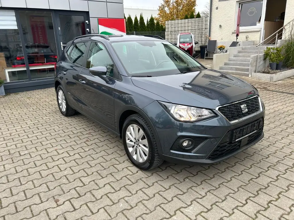 Photo 1 : Seat Arona 2021 Diesel