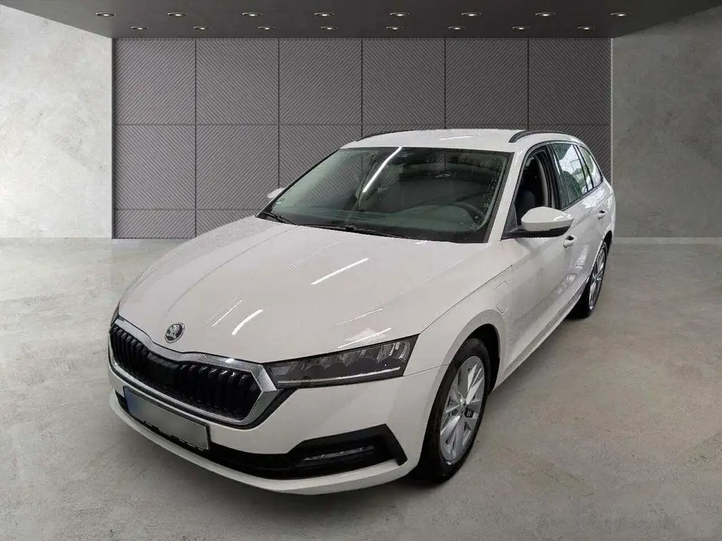 Photo 1 : Skoda Octavia 2022 Hybride