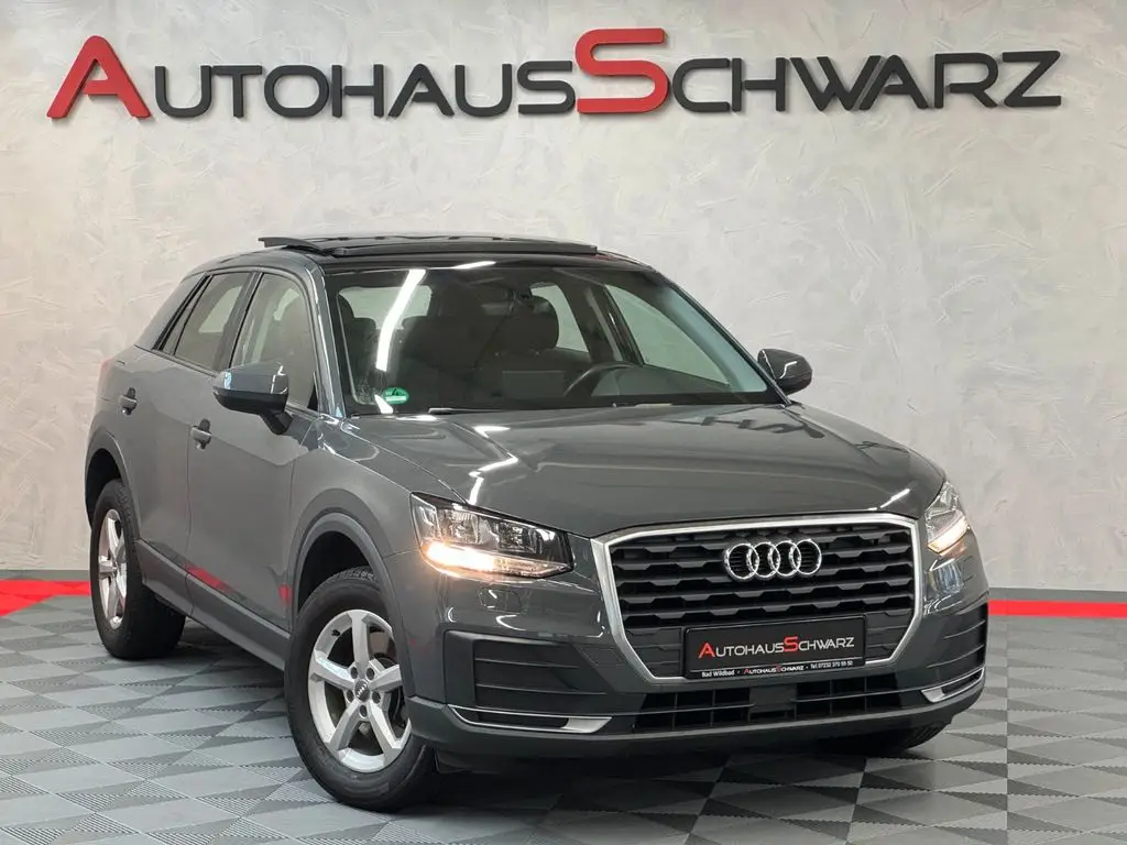 Photo 1 : Audi Q2 2018 Petrol