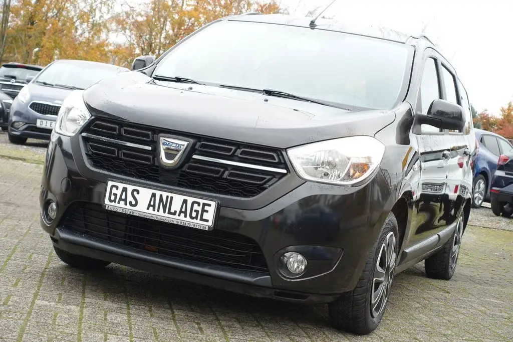 Photo 1 : Dacia Lodgy 2019 Essence