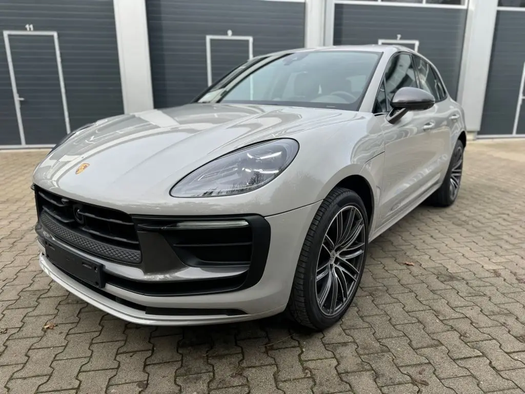 Photo 1 : Porsche Macan 2024 Essence