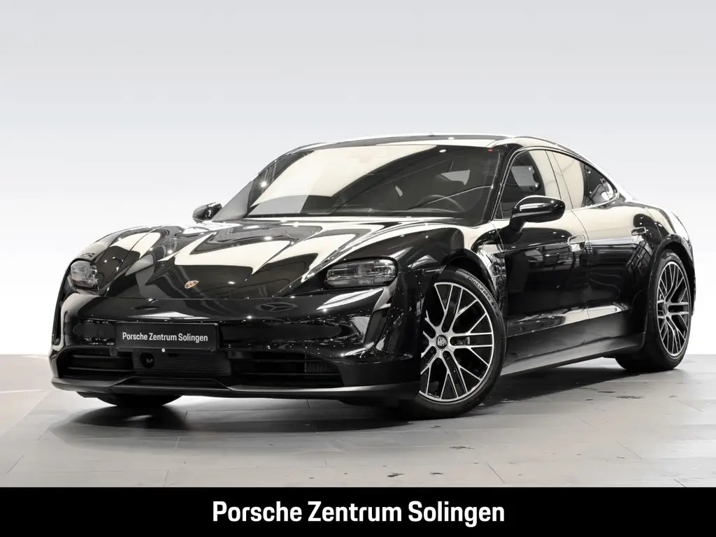 Photo 1 : Porsche Taycan 2023 Non renseigné