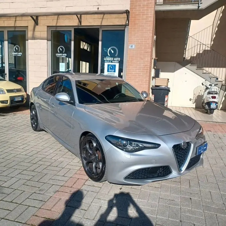 Photo 1 : Alfa Romeo Giulia 2020 Diesel