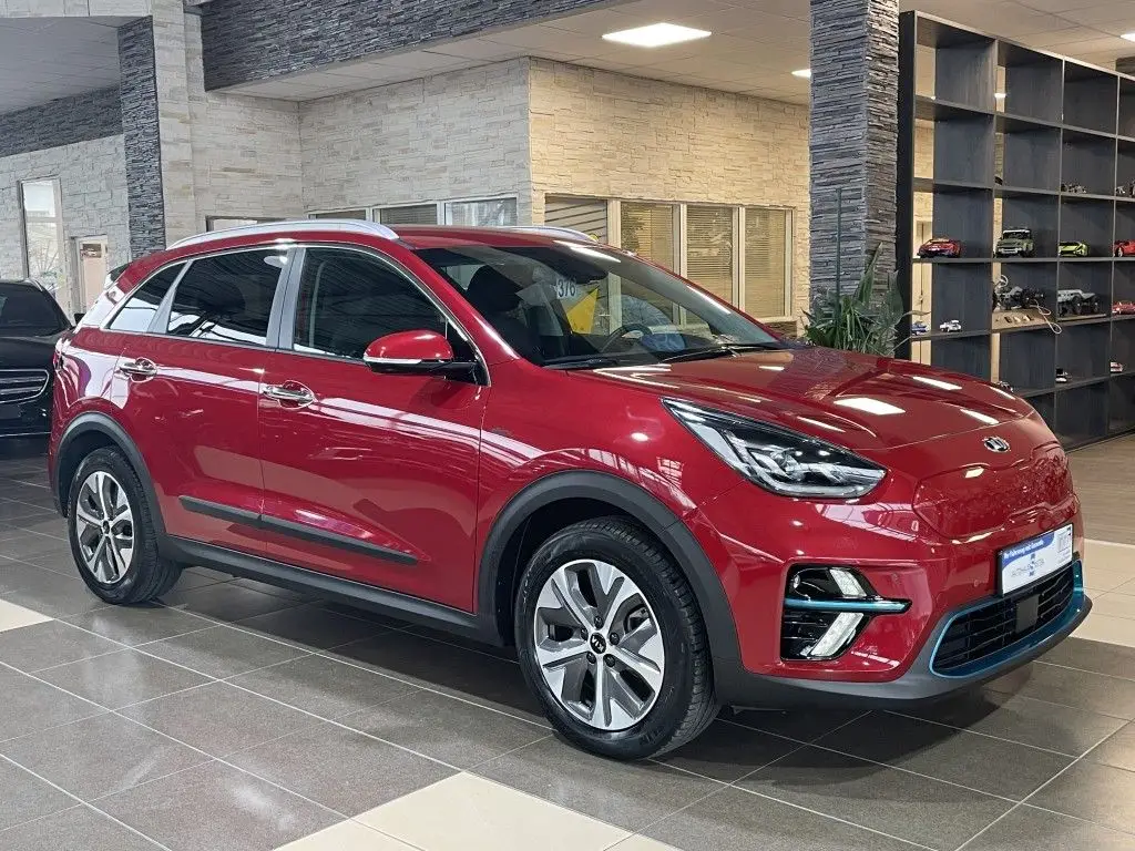 Photo 1 : Kia Niro 2021 Non renseigné