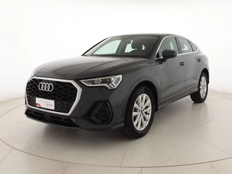 Photo 1 : Audi Q3 2021 Autres