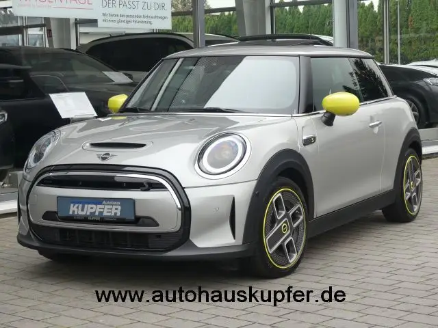 Photo 1 : Mini Cooper 2023 Non renseigné