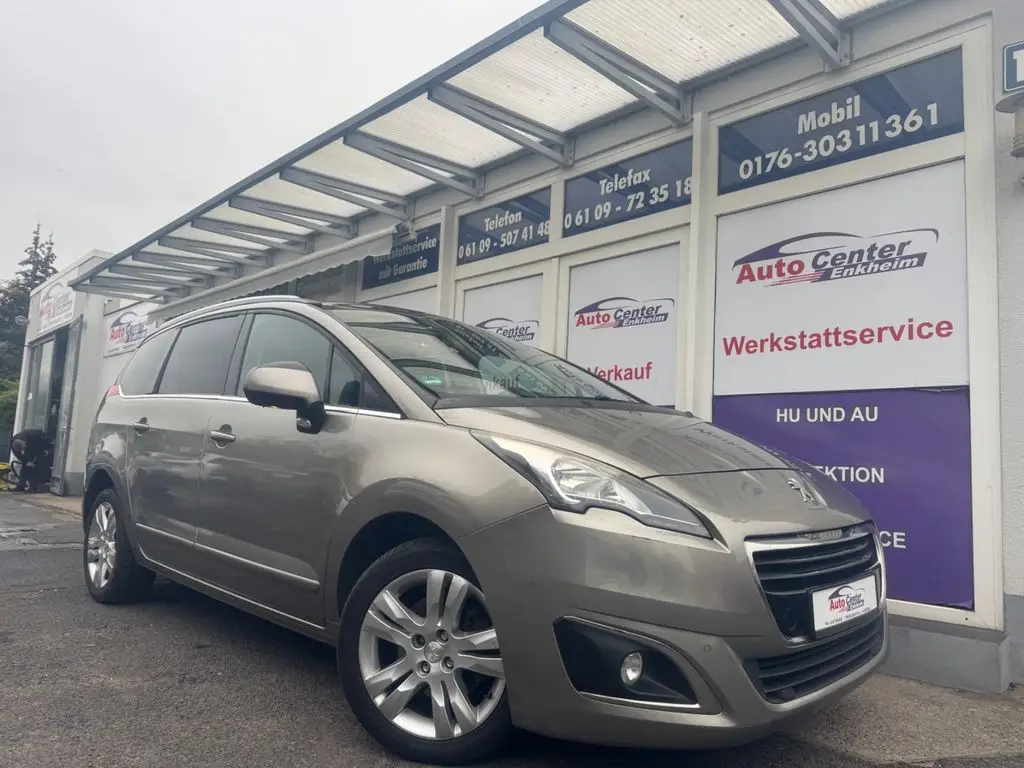 Photo 1 : Peugeot 5008 2016 Diesel