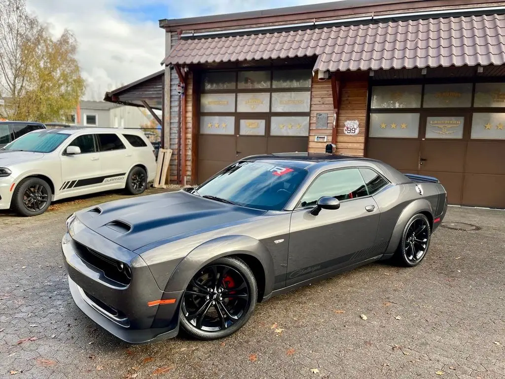 Photo 1 : Dodge Challenger 2021 Petrol