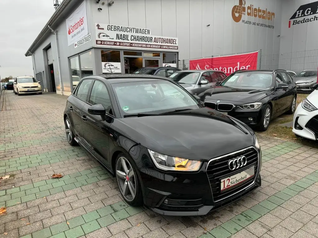 Photo 1 : Audi A1 2017 Petrol