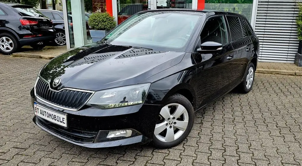 Photo 1 : Skoda Fabia 2018 Essence