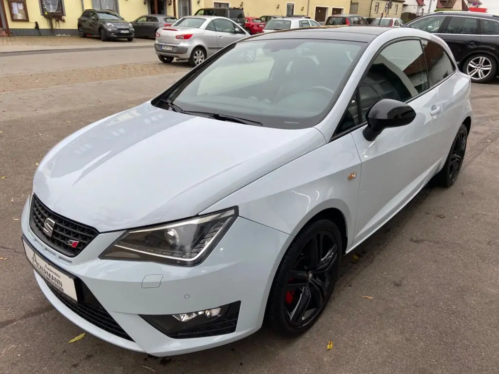 Photo 1 : Seat Ibiza 2016 Essence