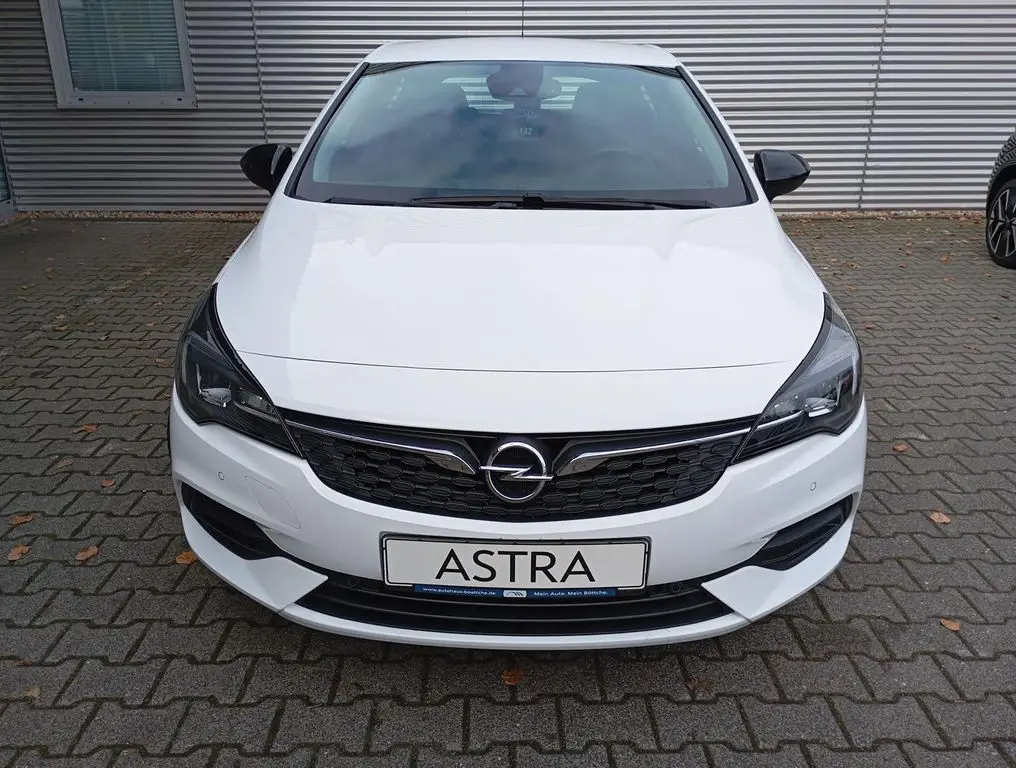 Photo 1 : Opel Astra 2021 Petrol