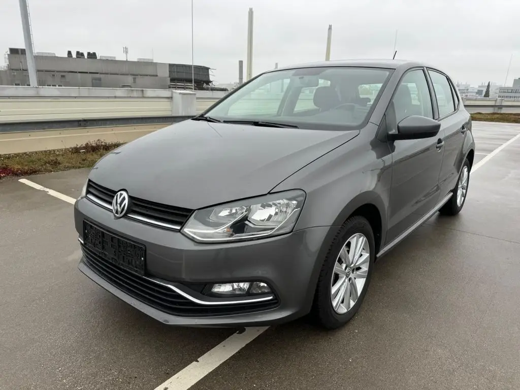 Photo 1 : Volkswagen Polo 2015 Essence